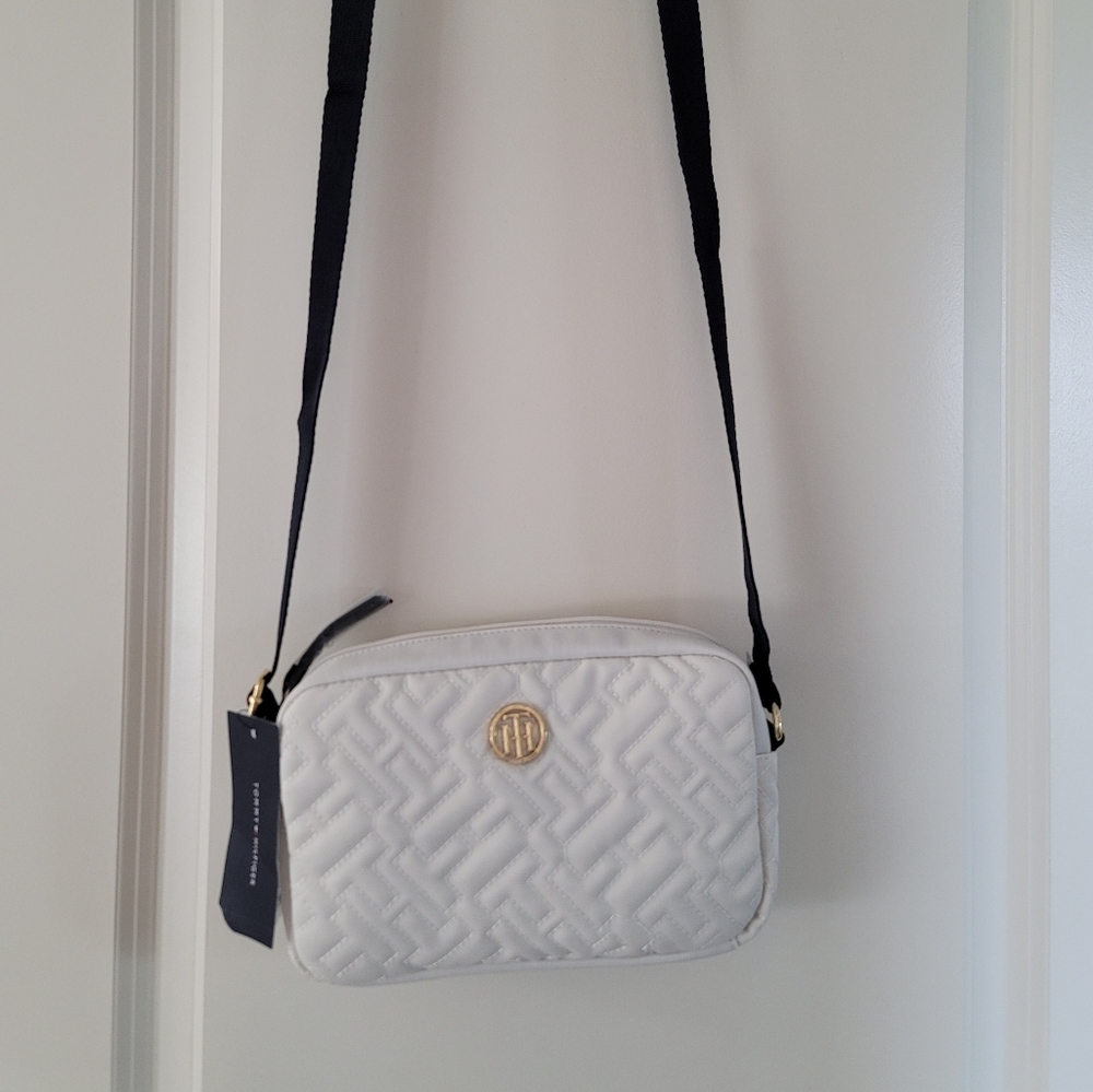 Tommy Hilfiger purse